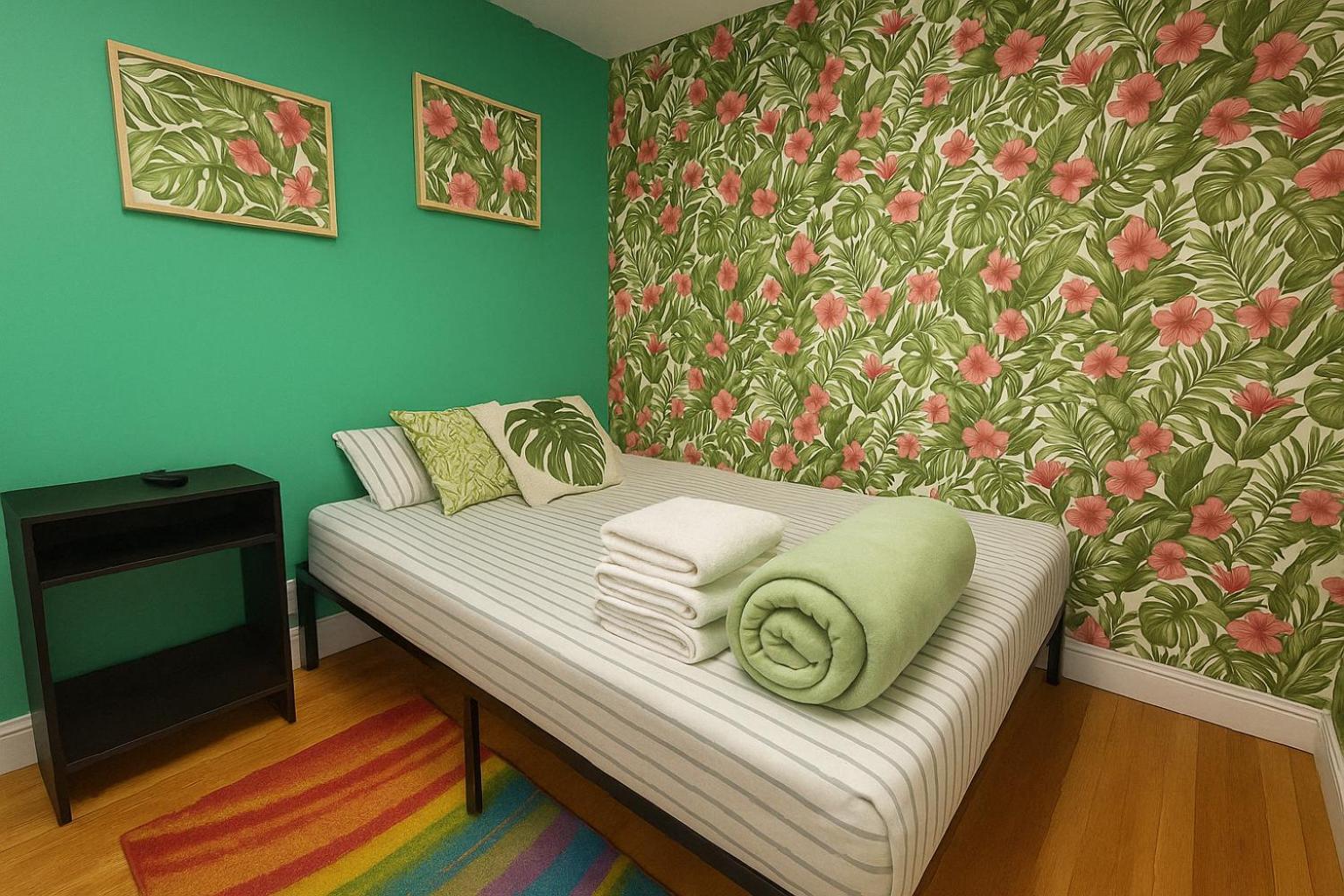 Tropical Comfort In Harlem Cozy With Snacks & Style Pangsapuri *
